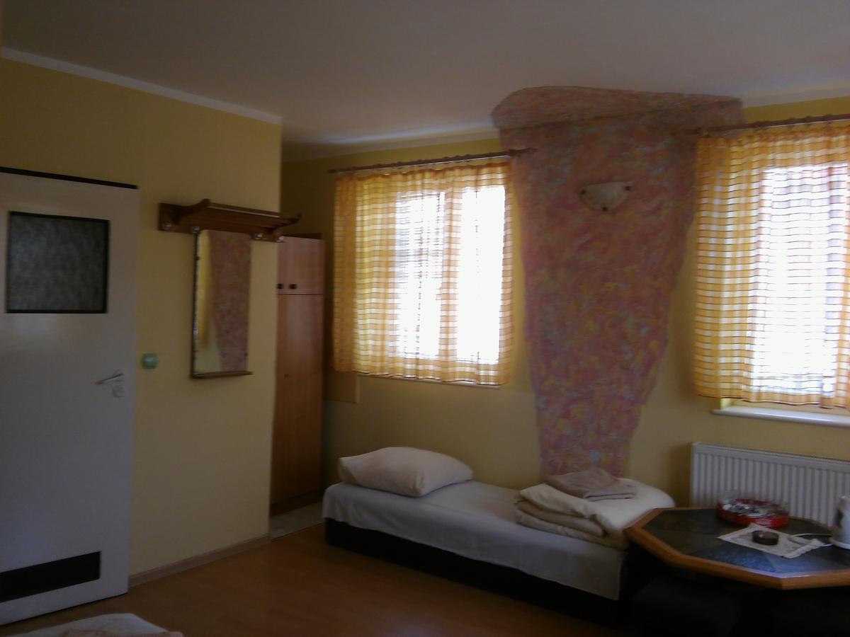 كولوبرزيغ Motel Ararat المظهر الخارجي الصورة